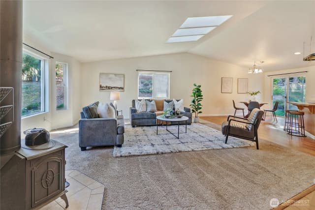 Property photo for 12212 401 Street E, Eatonville photo 3