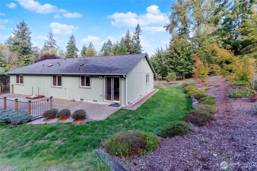 Property photo for 12212 401 Street E, Eatonville photo 31