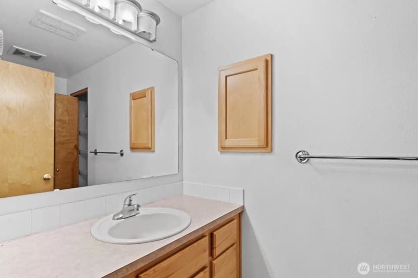 Property photo for 8939 Buttonwood Lane Ne, Olympia photo 29