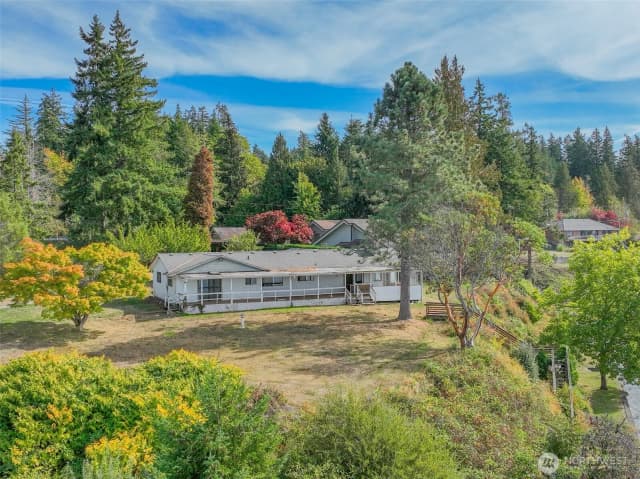 Property photo for 8939 Buttonwood Lane Ne, Olympia photo 2