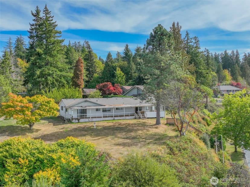 Property photo for 8939 Buttonwood Lane Ne, Olympia photo 2