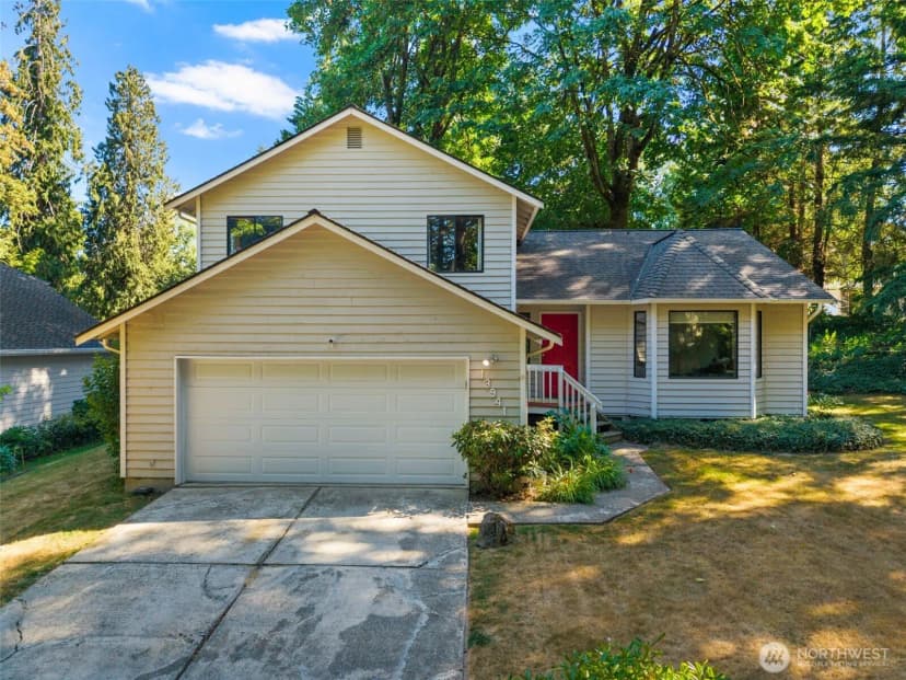 Property photo for 13941 Ne 85th Street, Redmond