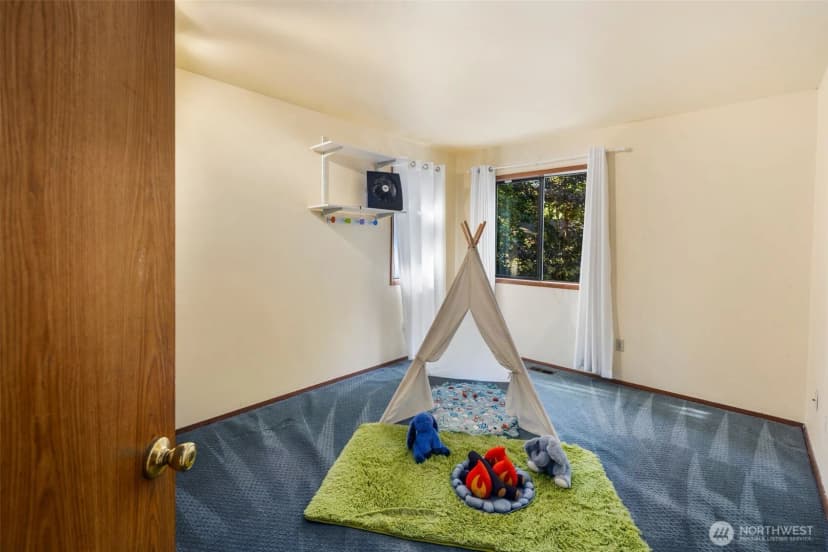 Property photo for 13941 Ne 85th Street, Redmond photo 19