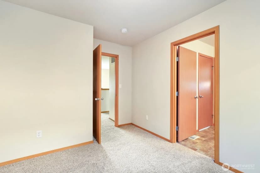 Property photo for 638 Shirehill Street, Bremerton photo 28