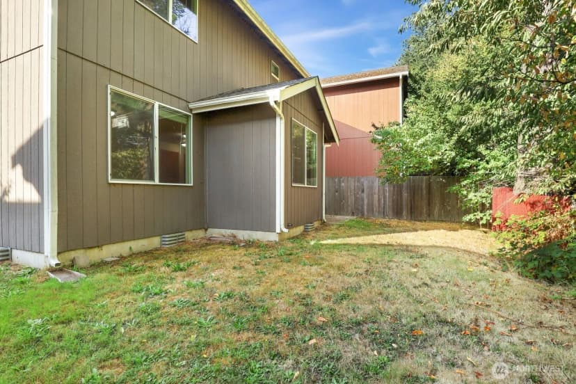 Property photo for 638 Shirehill Street, Bremerton photo 32