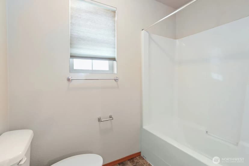 Property photo for 638 Shirehill Street, Bremerton photo 26