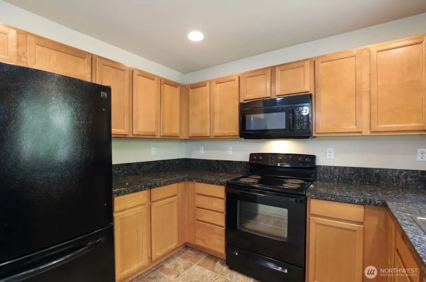 Property photo for 638 Shirehill Street, Bremerton photo 11