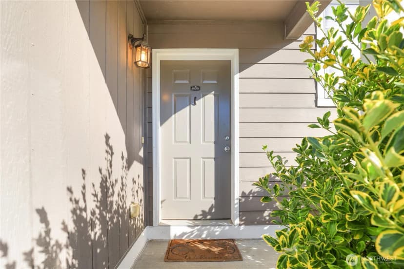 Property photo for 638 Shirehill Street, Bremerton photo 3
