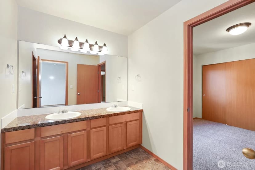 Property photo for 638 Shirehill Street, Bremerton photo 24