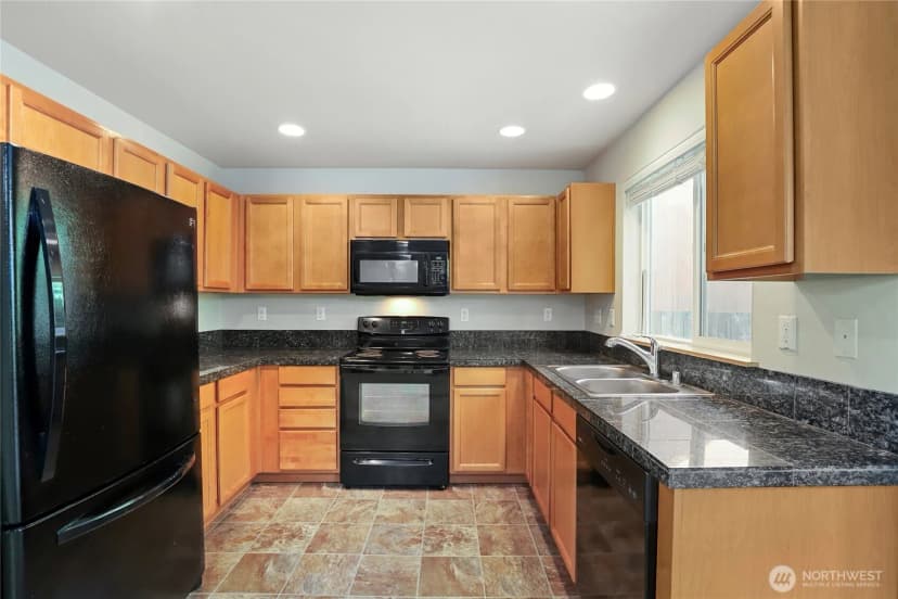 Property photo for 638 Shirehill Street, Bremerton photo 10