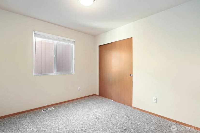 Property photo for 638 Shirehill Street, Bremerton photo 23