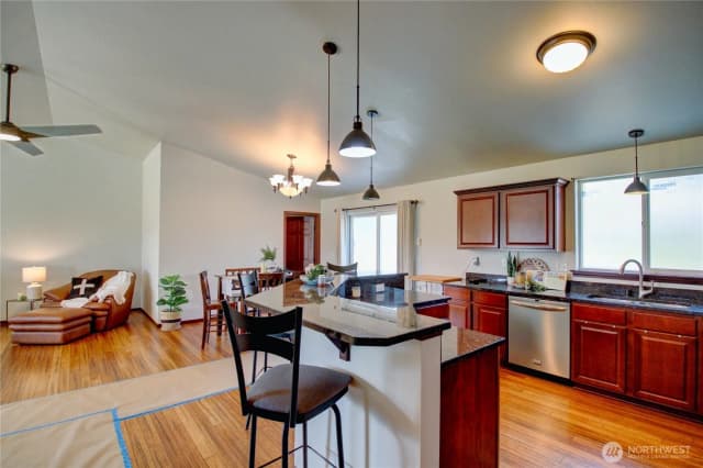 Property photo for 8336 Pinelli Road, Sedro Woolley photo 5