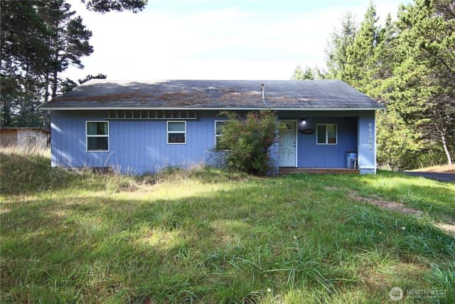 Property photo for 11303 Pacific Way, Long Beach photo 3