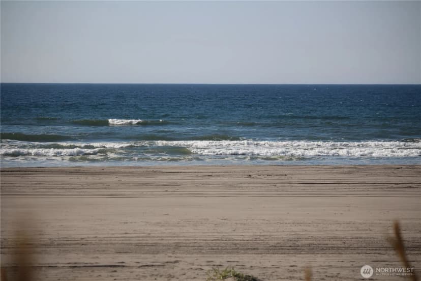 Property photo for 11303 Pacific Way, Long Beach photo 33