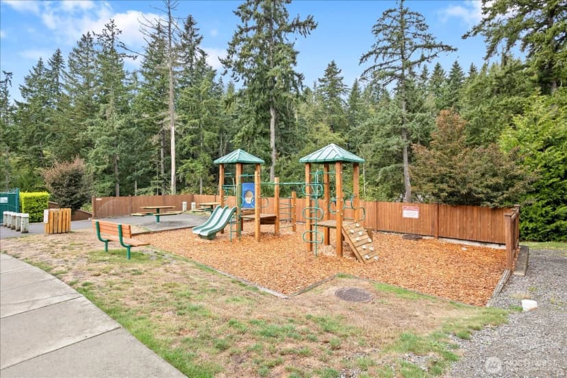 Property photo for 15424 61st Place W, Edmonds photo 39