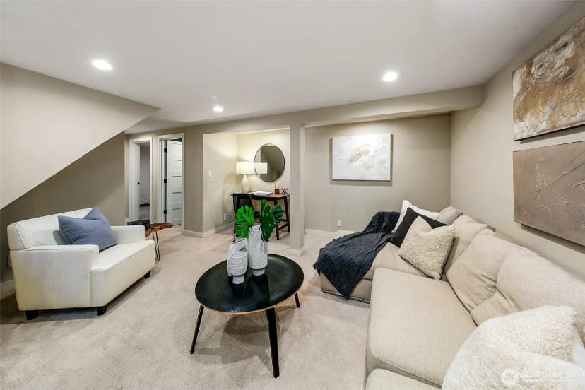 Property photo for 3413 10th Avenue W, Seattle photo 17