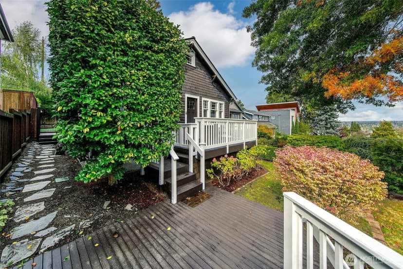 Property photo for 3413 10th Avenue W, Seattle photo 21