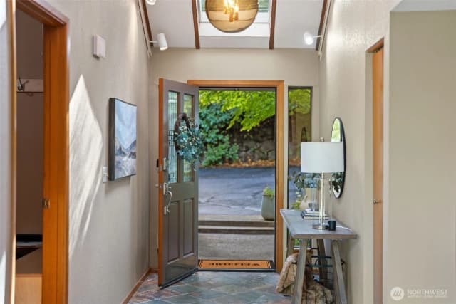 Property photo for 7102 78th Avenue Nw, Gig Harbor photo 3