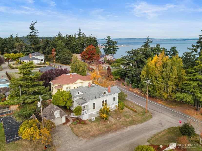 Property photo for 1707 Jackson Street, Port Townsend photo 2
