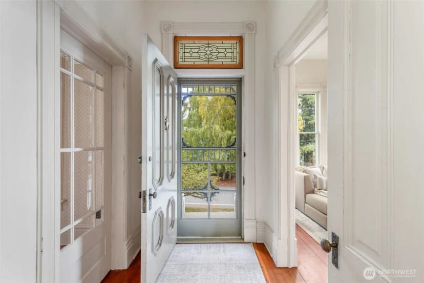Property photo for 1707 Jackson Street, Port Townsend photo 4