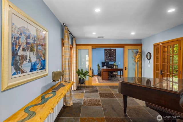 Property photo for 10712 Ne Torvanger Road, Bainbridge Island photo 3