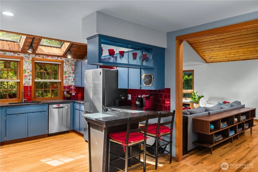 Property photo for 10712 Ne Torvanger Road, Bainbridge Island photo 8