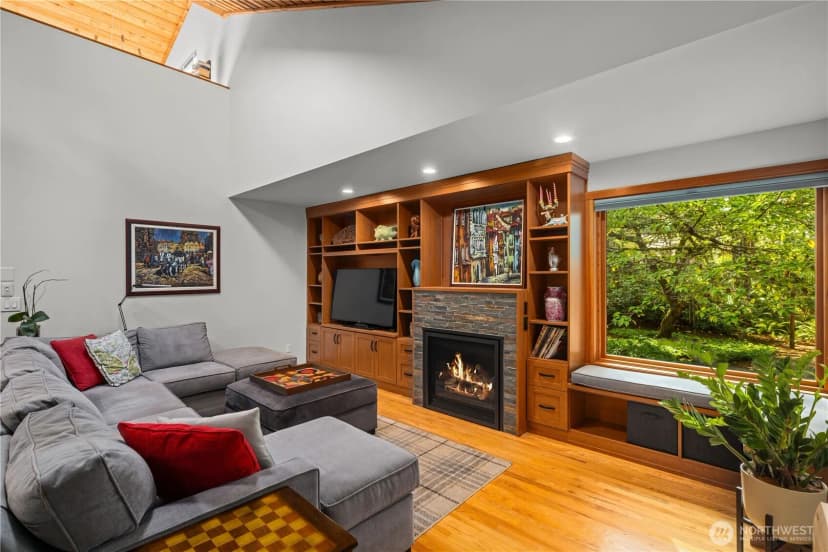 Property photo for 10712 Ne Torvanger Road, Bainbridge Island photo 4