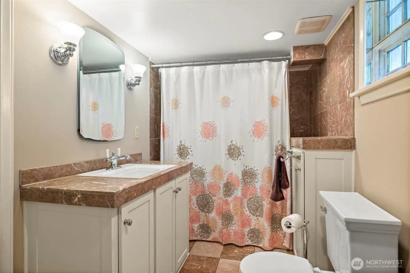 Property photo for 10127 Waters Avenue S, Seattle photo 22