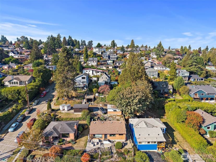 Property photo for 10127 Waters Avenue S, Seattle photo 33