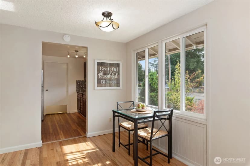 Property photo for 944 E 30th Street, Bremerton photo 6