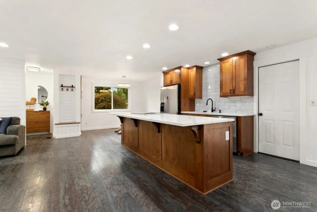 Property photo for 6817 157th Street Ct E, Puyallup photo 4