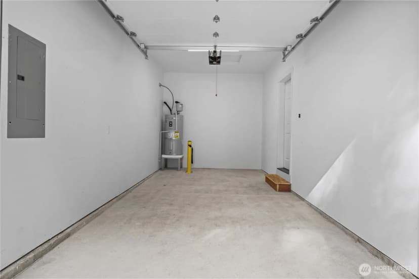Property photo for 18425 Rampart Drive Se, Yelm photo 15