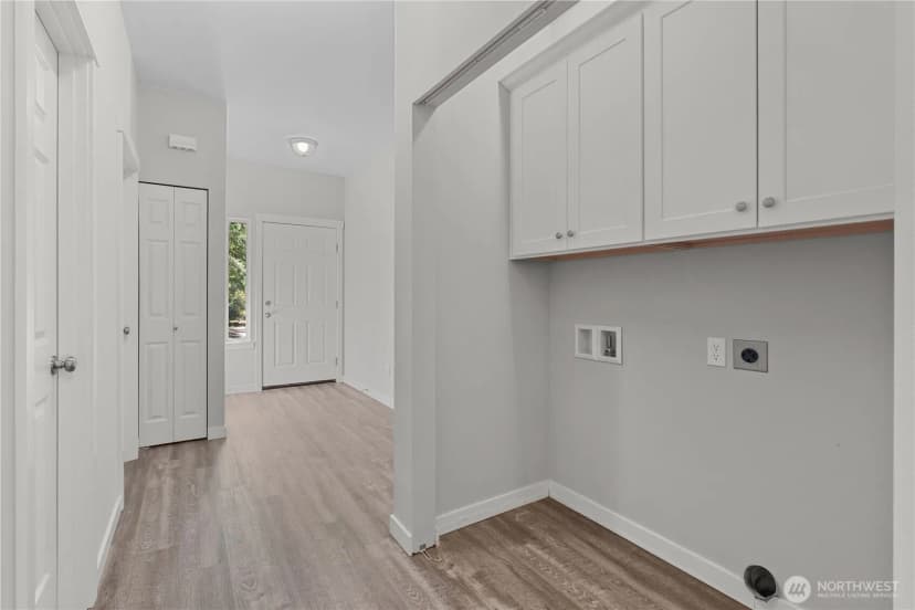 Property photo for 18425 Rampart Drive Se, Yelm photo 14