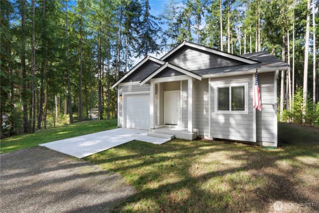 Property photo for 18425 Rampart Drive Se, Yelm photo 3