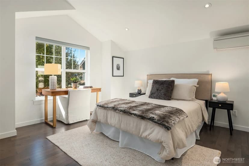 Property photo for 1912 Ne Kincaid Walk, Issaquah photo 18