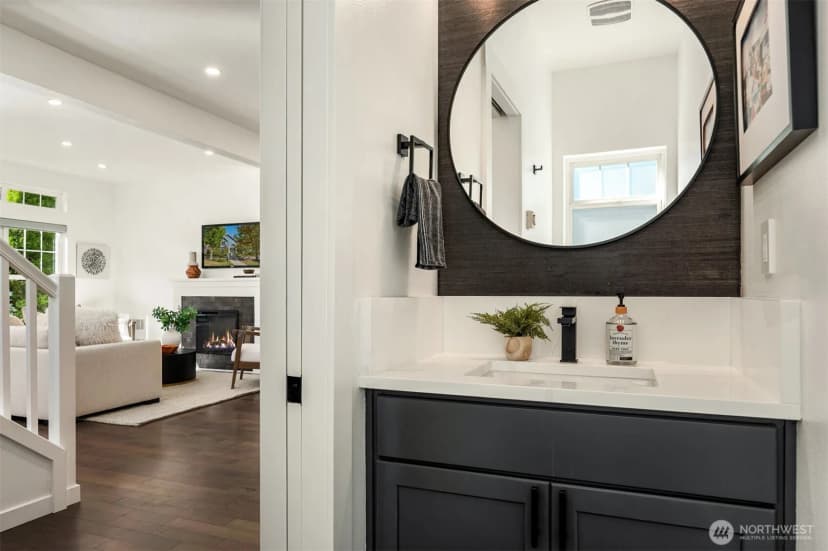 Property photo for 1912 Ne Kincaid Walk, Issaquah photo 13