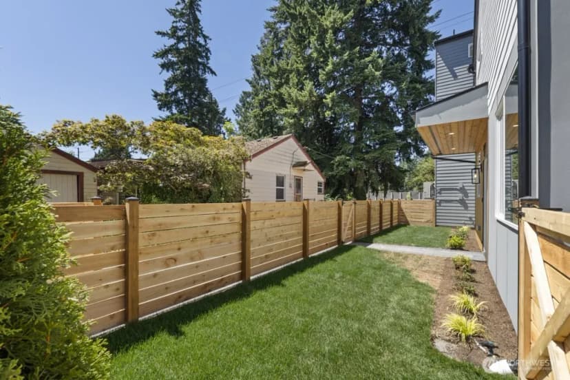 Property photo for 12048 5th Avenue Ne #b, Seattle photo 26
