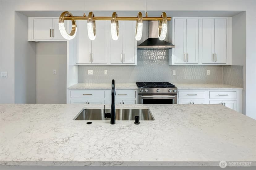 Property photo for 18717 68th Avenue Ne #105, Kenmore photo 19