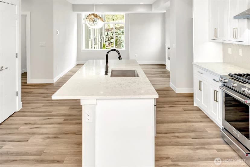 Property photo for 18717 68th Avenue Ne #105, Kenmore photo 21