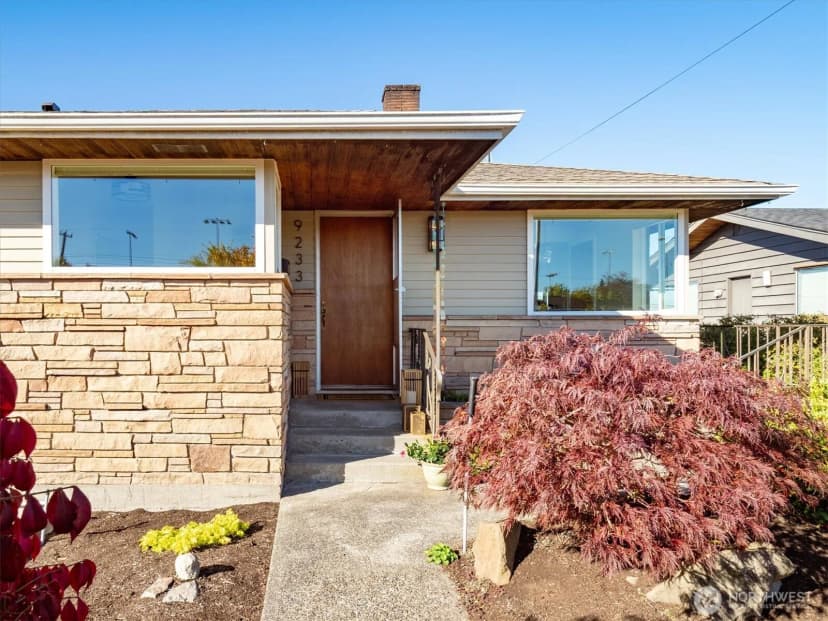 Property photo for 9233 20th Avenue Nw, Seattle photo 37
