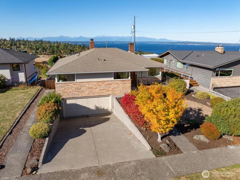 Property photo for 9233 20th Avenue Nw, Seattle photo 34
