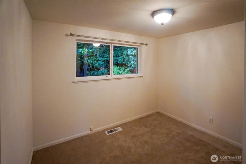 Property photo for 1518 Sw 130th Street, Burien photo 27