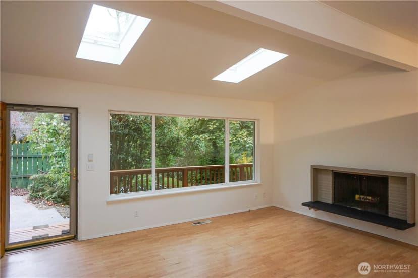 Property photo for 1518 Sw 130th Street, Burien photo 3