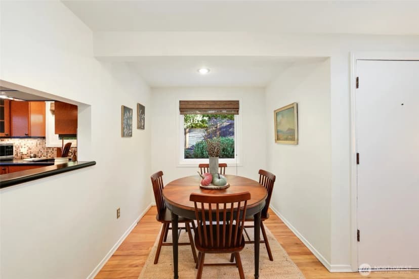 Property photo for 5137 Sw Admiral Way, Seattle photo 10