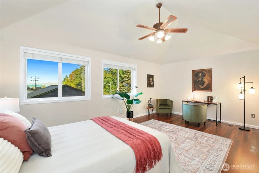 Property photo for 5137 Sw Admiral Way, Seattle photo 18