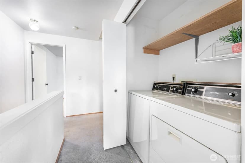 Property photo for 5600 Wisteria Lane Ne, Bremerton photo 15
