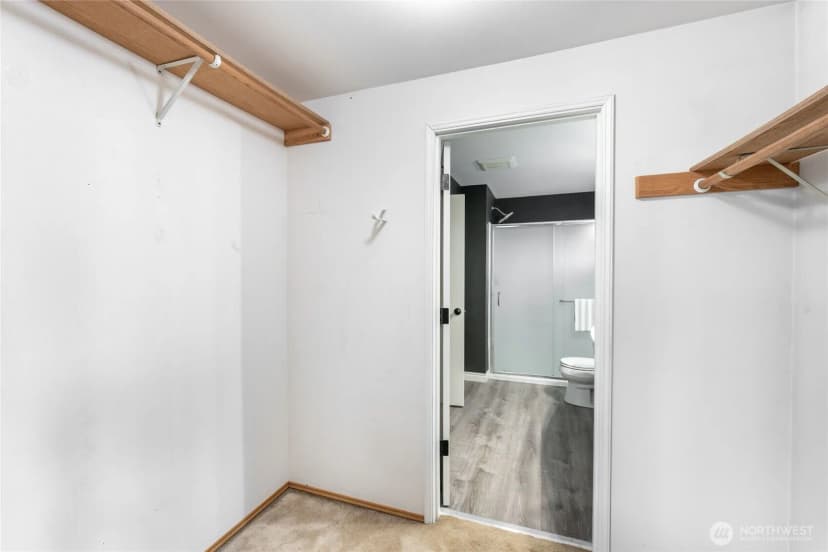 Property photo for 5600 Wisteria Lane Ne, Bremerton photo 14