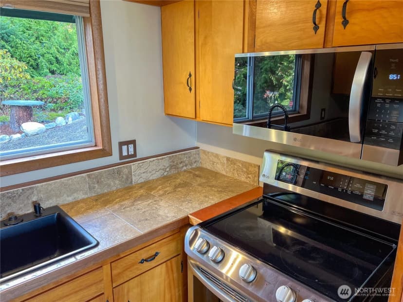 Property photo for 30 Maple Drive, Port Townsend photo 8