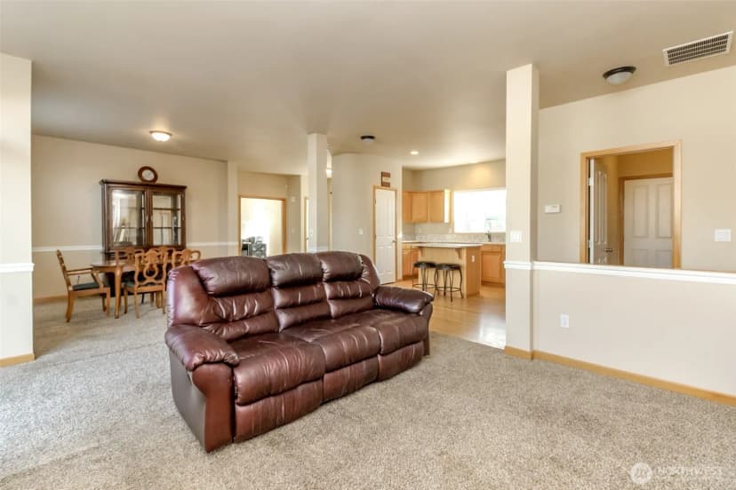 Property photo for 1113 Ofarrell Lane Nw, Orting photo 15