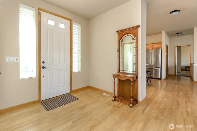 Property photo for 1113 Ofarrell Lane Nw, Orting photo 6